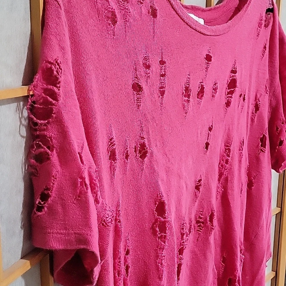 IRO pink 100% linen t-shirt with styled holes - Picture 10 of 10